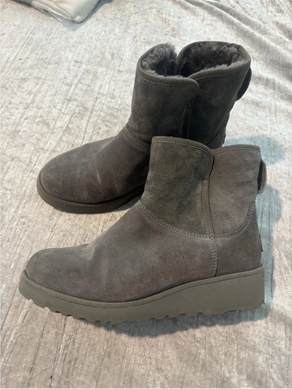 UGG Kristin Womens Boots 1012497 Gray Suede Wedge SIZE 6.5 Ankle Boot - Picture 6 of 10